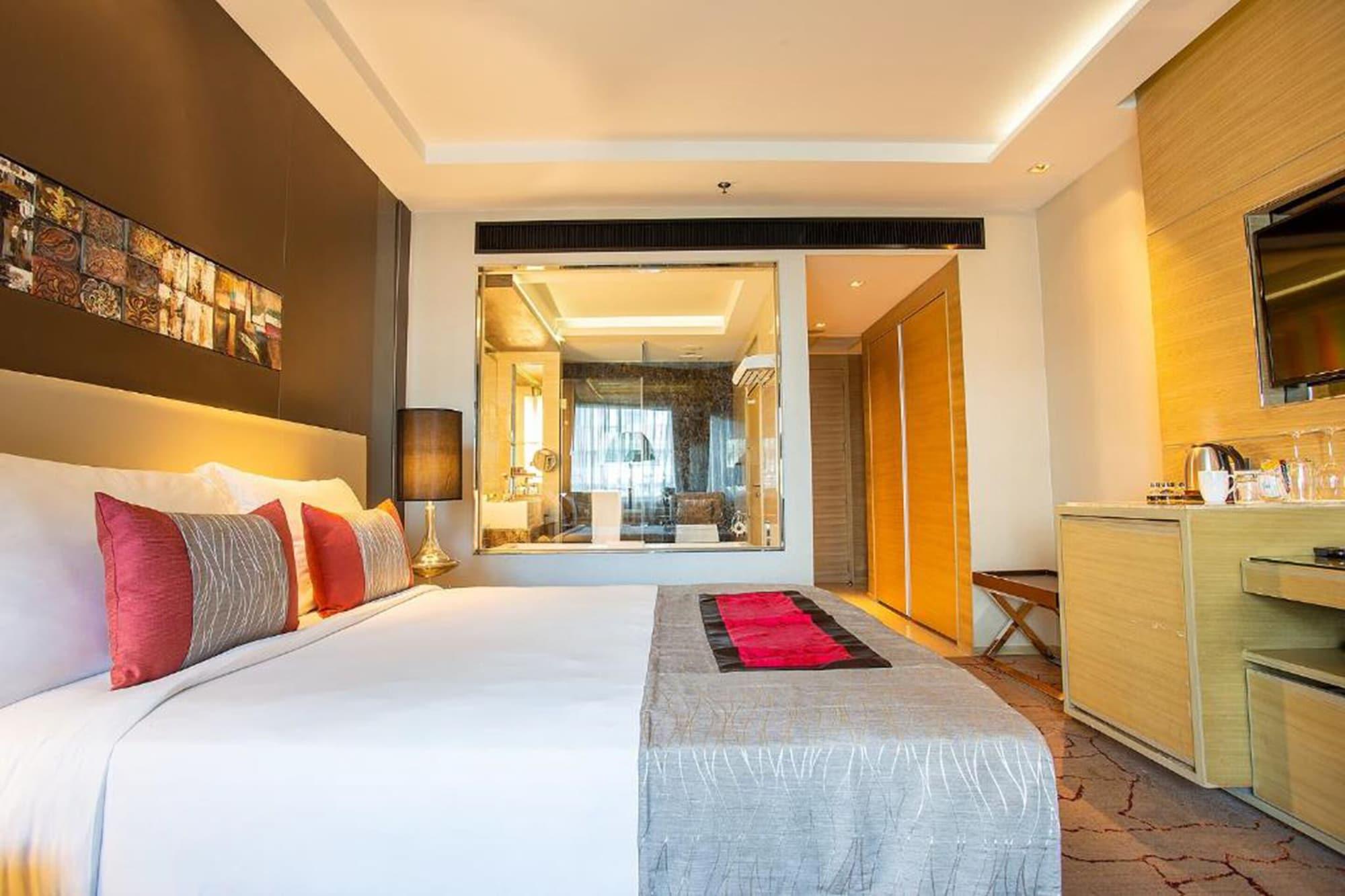 Graceland Bangkok By Grace Hotel - Sha Extra Plus Esterno foto
