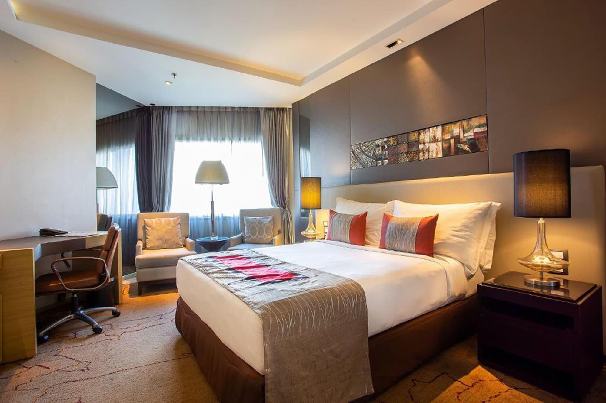 Graceland Bangkok By Grace Hotel - Sha Extra Plus Esterno foto