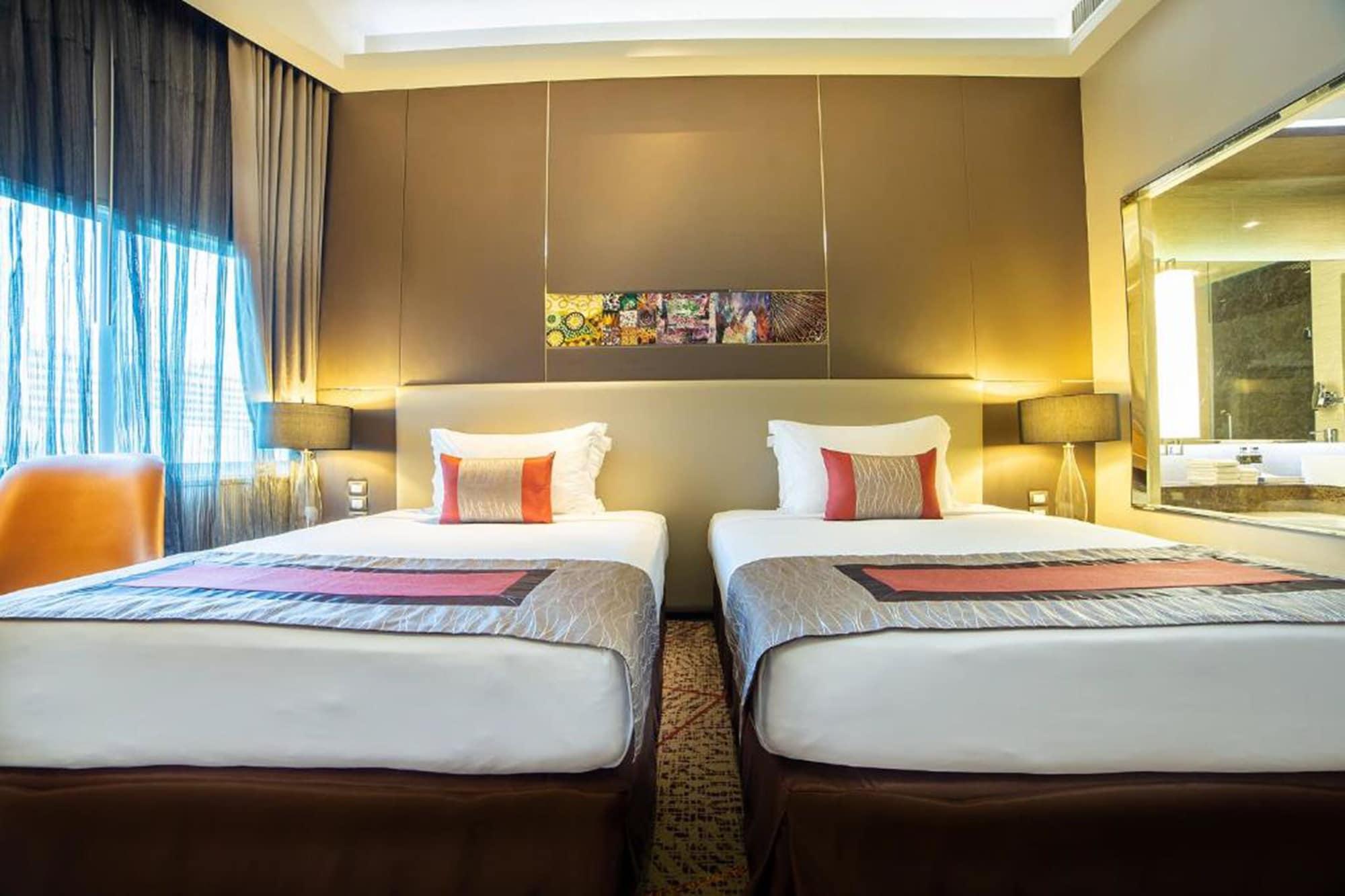 Graceland Bangkok By Grace Hotel - Sha Extra Plus Esterno foto