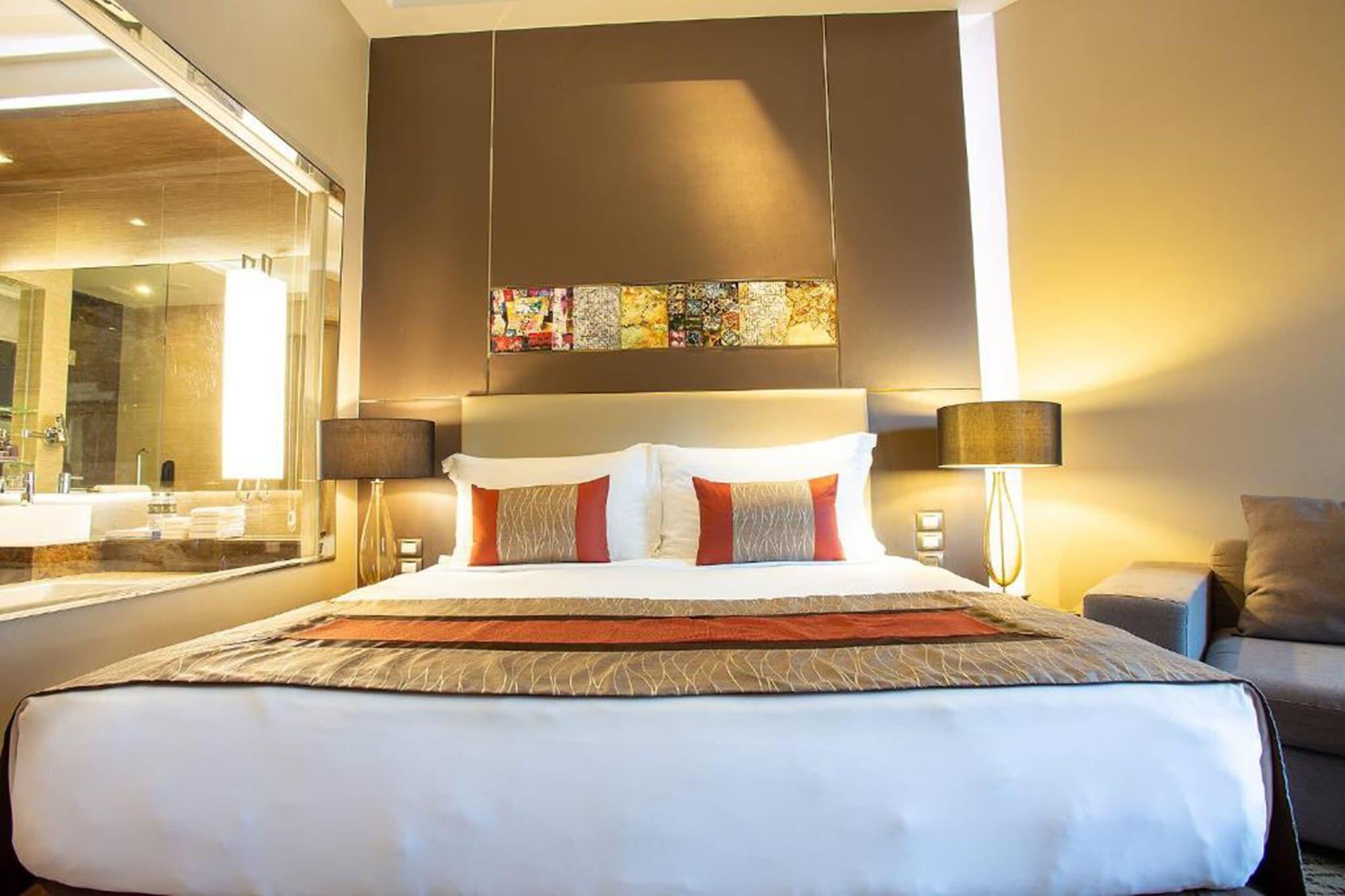 Graceland Bangkok By Grace Hotel - Sha Extra Plus Esterno foto