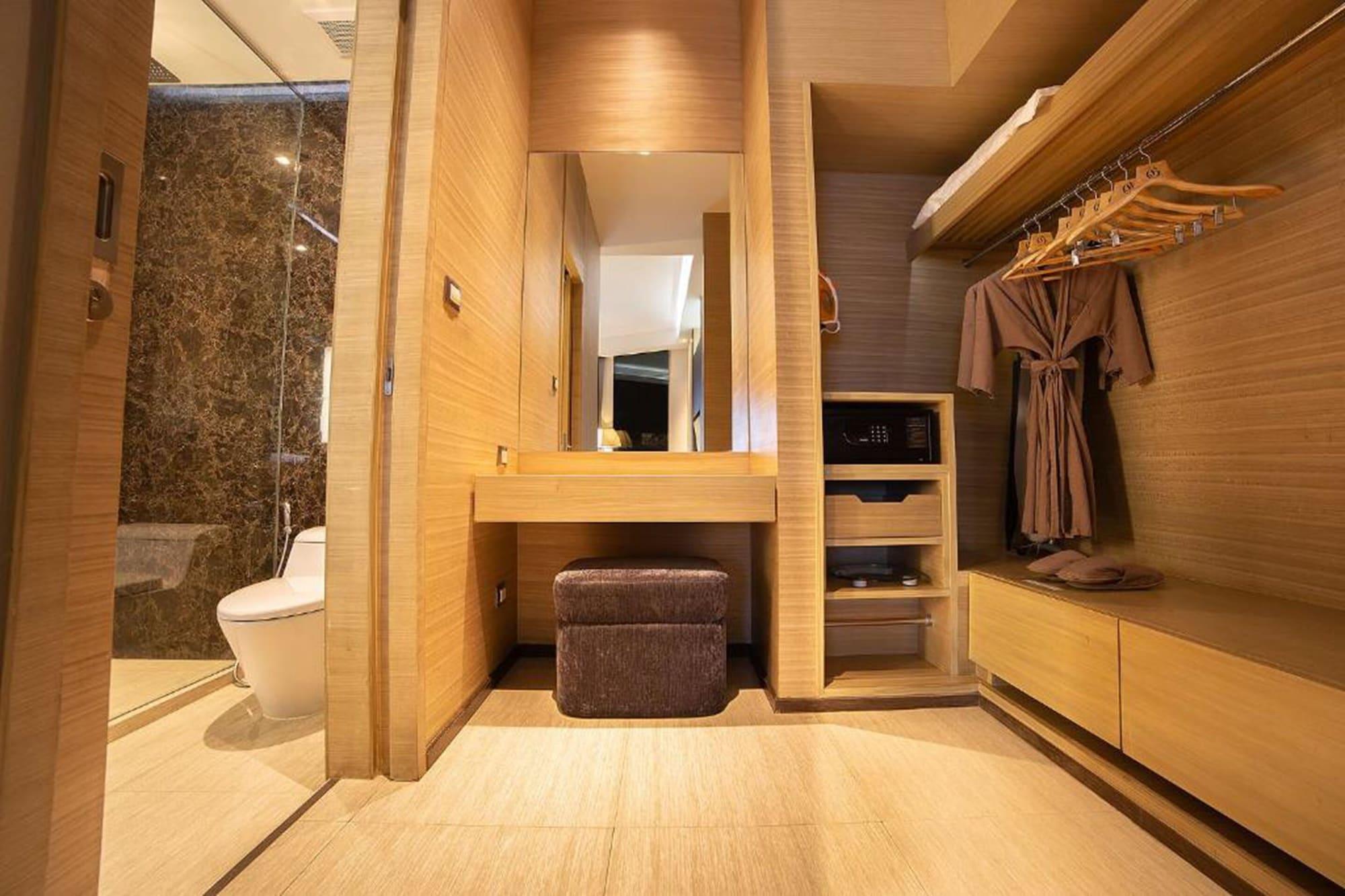 Graceland Bangkok By Grace Hotel - Sha Extra Plus Esterno foto