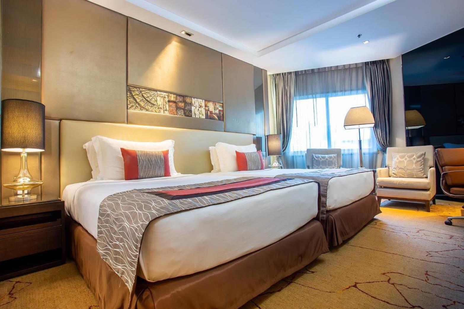 Graceland Bangkok By Grace Hotel - Sha Extra Plus Esterno foto