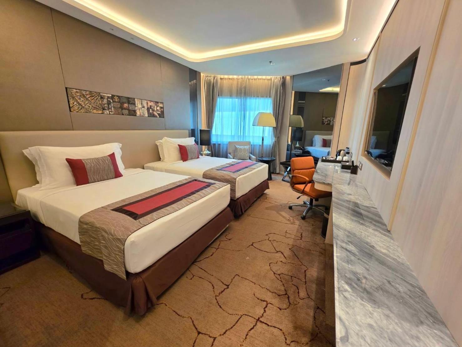 Graceland Bangkok By Grace Hotel - Sha Extra Plus Esterno foto