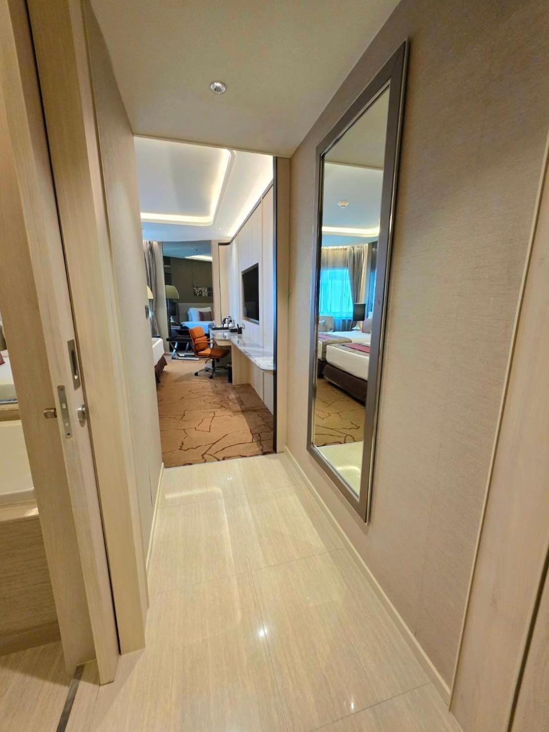 Graceland Bangkok By Grace Hotel - Sha Extra Plus Esterno foto