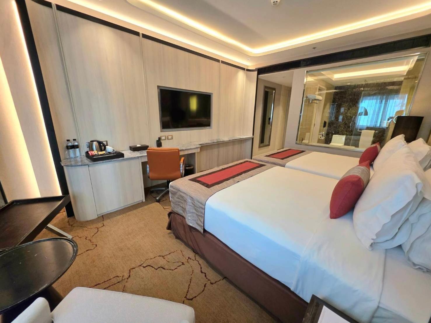 Graceland Bangkok By Grace Hotel - Sha Extra Plus Esterno foto