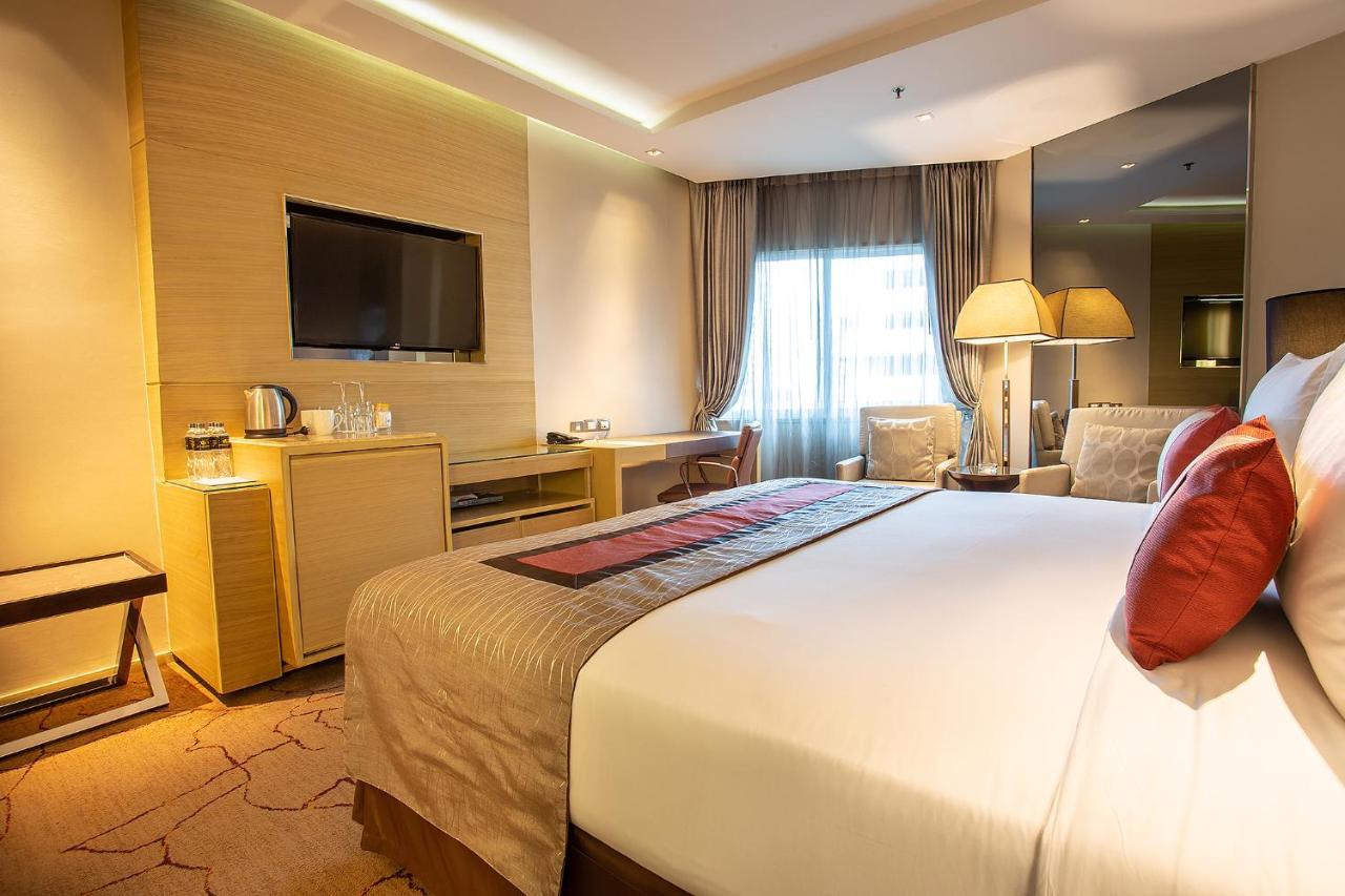 Graceland Bangkok By Grace Hotel - Sha Extra Plus Esterno foto