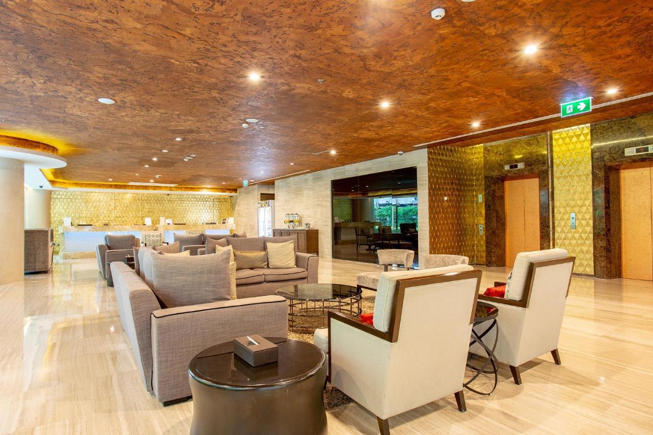 Graceland Bangkok By Grace Hotel - Sha Extra Plus Esterno foto